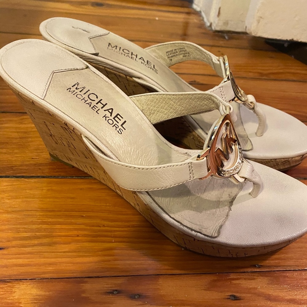 Michael Kors Wedge Off White Sandal Size 7 EUC